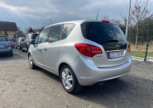 Opel Meriva cena 25499 przebieg: 179000, rok produkcji 2011 z Moryń małe 407